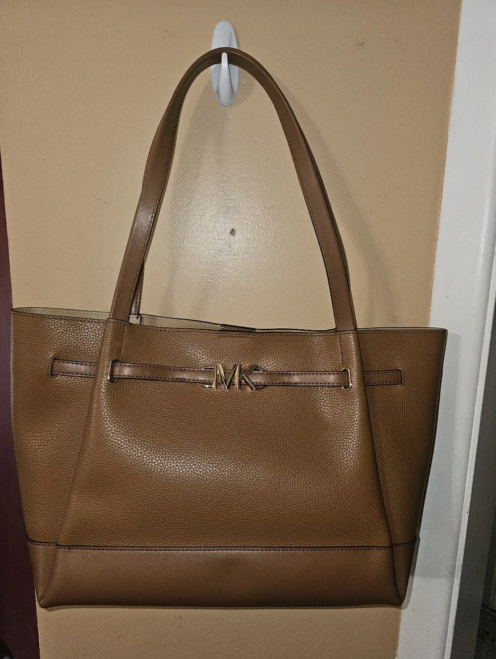 NEW Michael Kors Reed Large Tote Bag Tan/Gold